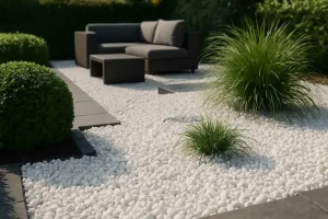 Een stijlvolle tuin met Carrara grind: alles wat je moet weten